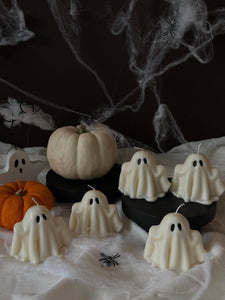 Ghost Candles | Halloween Ghosts | Spooky | Autumn |Soy wax: Unscented